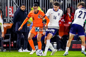 2024-11-18 - Anass Salah-Eddine of Netherlands and Lewis Miley of England during the U21 International Friendly football match between Netherlands and England on November 18, 2024 at Yanmar Stadion in Almere, Netherlands - FOOTBALL - UNDER 21 FRIENDLY GAME - NETHERLANDS V ENGLAND - FRIENDLY MATCH - SOCCER