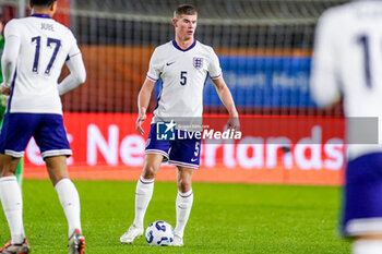 2024-11-18 - Charlie Cresswell of England during the U21 International Friendly football match between Netherlands and England on November 18, 2024 at Yanmar Stadion in Almere, Netherlands - FOOTBALL - UNDER 21 FRIENDLY GAME - NETHERLANDS V ENGLAND - FRIENDLY MATCH - SOCCER