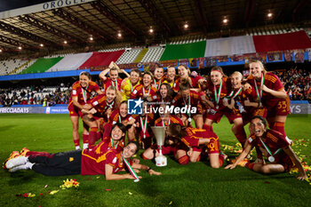 2024-05-24 - AS Roma players celebrate with the Trophy after winning the match between AS Roma v ACF Fiorentina at Dino Manuzzi Stadium on May 24, 2024 in Cesena, Italy. ©Photo: Cinzia Camela. - FINAL - AS ROMA VS ACF FIORENTINA - WOMEN ITALIAN CUP - SOCCER