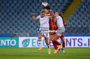 2024-05-24 - ACF Fiorentina player Alexandra Johannsdottir and AS Roma player Saki Kumagai compete for the ball during the match between AS Roma v ACF Fiorentina at Dino Manuzzi Stadium on May 24, 2024 in Cesena, Italy. ©Photo: Cinzia Camela. - FINAL - AS ROMA VS ACF FIORENTINA - WOMEN ITALIAN CUP - SOCCER