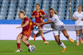 2024-05-24 - ACF Fiorentina player Alexandra Johannsdottir and AS Roma player Giada Greggi compete for the ball during the match between AS Roma v ACF Fiorentina at Dino Manuzzi Stadium on May 24, 2024 in Cesena, Italy. ©Photo: Cinzia Camela. - FINAL - AS ROMA VS ACF FIORENTINA - WOMEN ITALIAN CUP - SOCCER