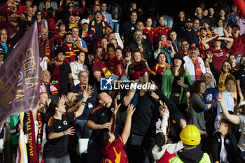 2024-05-24 - As Roma supporters holding a shirt after the match between AS Roma v ACF Fiorentina at Dino Manuzzi Stadium on May 24, 2024 in Cesena, Italy. ©Photo: Cinzia Camela. - FINAL - AS ROMA VS ACF FIORENTINA - WOMEN ITALIAN CUP - SOCCER