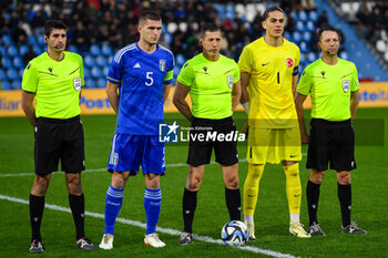 2024-03-26 - The Referee of the match Cesar Soto Grado (ESP) and Italy’s Lorenzo Pirola and Turkiye’s Dogan Alemdar - EURO 2025 U21 - QUALIFYING - ITALY VS TURKEY - UEFA EUROPEAN - SOCCER