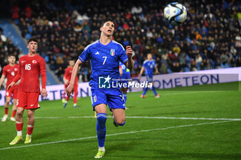 2024-03-26 - Italy’s Cesare Casadei portrait in action - EURO 2025 U21 - QUALIFYING - ITALY VS TURKEY - UEFA EUROPEAN - SOCCER