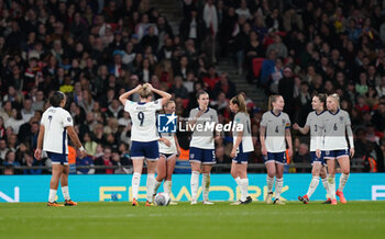 2024-04-05 - The England players looking dejected after conceding during the UEFA Women's Euro 2025, Qualifiers football match between England and Sweden on 5 April 2024 at Wembley Stadium in London, England - FOOTBALL - WOMEN'S EURO 2025 - QUALIFYING - ENGLAND V SWEDEN - UEFA EUROPEAN - SOCCER