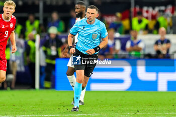 2024-06-29 - Referee Michael Oliver during the UEFA Euro 2024, Round of 16 football match between Germany and Denmark on 29 June 2024 at Signal Iduna Park in Dortmund, Germany - FOOTBALL - EURO 2024 - 1/8 - GERMANY V DENMARK - UEFA EUROPEAN - SOCCER