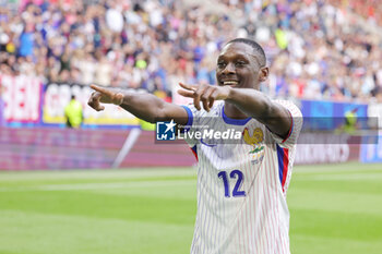 2024-07-01 - Randal Kolo Muani of France celebrates after the Jan Vertonghen's own goal 1-0 during the UEFA Euro 2024, Round of 16 football match between France and Belgium on 1 July 2024 at Merkur Spiel-Arena in Dusseldorf, Germany - FOOTBALL - EURO 2024 - 1/8 - FRANCE V BELGIUM - UEFA EUROPEAN - SOCCER