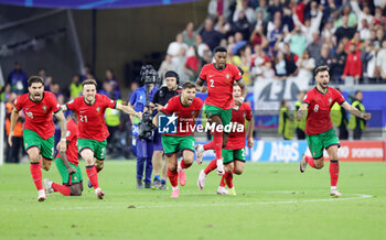 2024-07-01 - Portugal players celebrate after the penalty shoot-out during the UEFA Euro 2024, Round of 16 football match between Portugal and Slovenia on 1July 2024 at Deutsche Bank Park in Frankfurt, Germany - FOOTBALL - EURO 2024 - 1/8 - PORTUGAL V SLOVENIA - UEFA EUROPEAN - SOCCER