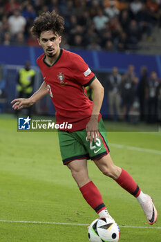 2024-07-05 - Vitinha of Portugal during the UEFA Euro 2024, quarter-final football match between Portugal and France on July 5, 2024 at Volksparkstadion in Hamburg, Germany - FOOTBALL - EURO 2024 - 1/4 - PORTUGAL V FRANCE - UEFA EUROPEAN - SOCCER