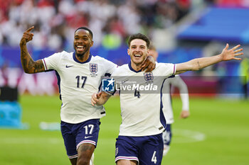 2024-07-07 - Ivan Toney and Declan Rice of England celebrate at full time during the UEFA Euro 2024, Quarter-finals football match between England and Switzerland on July 6, 2024 at Merkur Spiel-Arena in Düsseldorf, Germany - FOOTBALL - EURO 2024 - 1/4 - ENGLAND V SWITZERLAND - UEFA EUROPEAN - SOCCER