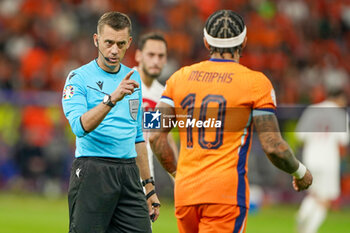 2024-07-06 - Referee Clement Turpin during the UEFA Euro 2024, Quarter-finals football match between Netherlands and Turkiye on July 6, 2024 at Olympiastadion in Berlin, Germany - FOOTBALL - EURO 2024 - 1/4 - NETHERLANDS V TURKIYE - UEFA EUROPEAN - SOCCER