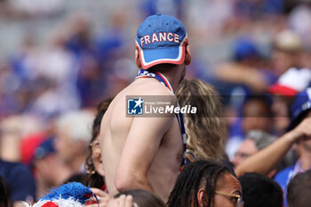 2024-07-09 - Munich , Germany 09.07.2024: Colors of French fans on the stand before the UEFA EURO 2024 semi-finals, football match between Spain vs France at Munich Football Arena - UEFA EURO 2024 - SEMIFINALS - SPAIN VS FRANCE  - UEFA EUROPEAN - SOCCER