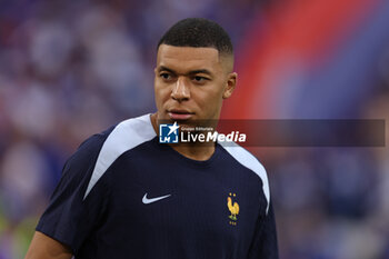 2024-07-09 - Munich , Germany 09.07.2024: Kylian Mbappe of France during warm-up before the UEFA EURO 2024 semi-finals, football match between Spain vs France at Munich Football Allianz Arena - UEFA EURO 2024 - SEMIFINALS - SPAIN VS FRANCE  - UEFA EUROPEAN - SOCCER