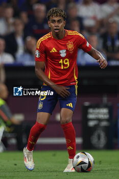 2024-07-09 - Munich , Germany 09.07.2024: Lamine Yamal of Spain during the UEFA EURO 2024 semi-finals, football match between Spain vs France at Munich Football Allianz Arena - UEFA EURO 2024 - SEMIFINALS - SPAIN VS FRANCE  - UEFA EUROPEAN - SOCCER