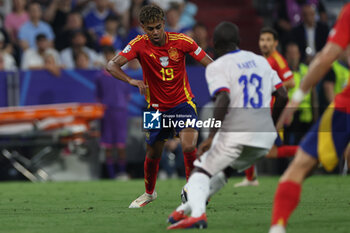 2024-07-09 - Munich , Germany 09.07.2024: Lamine Yamal of Spain scores the goal 1-1 and celebrates with his teammates during the UEFA EURO 2024 semi-finals, football match between Spain vs France at Munich Football Allianz Arena - UEFA EURO 2024 - SEMIFINALS - SPAIN VS FRANCE  - UEFA EUROPEAN - SOCCER