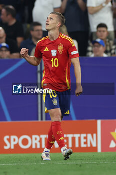 2024-07-09 - Munich , Germany 09.07.2024: dDani Olmo of Spain scores the goal 2-1 and celebrates with his teammates during the UEFA EURO 2024 semi-finals, football match between Spain vs France at Munich Football Allianz Arena - UEFA EURO 2024 - SEMIFINALS - SPAIN VS FRANCE  - UEFA EUROPEAN - SOCCER