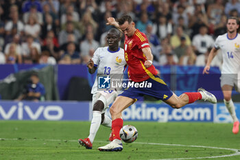 2024-07-09 - Munich , Germany 09.07.2024: N'Golo Kante of France, Fabian Ruiz of Spain during the UEFA EURO 2024 semi-finals, football match between Spain vs France at Munich Football Allianz Arena - UEFA EURO 2024 - SEMIFINALS - SPAIN VS FRANCE  - UEFA EUROPEAN - SOCCER