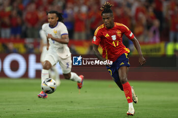 2024-07-09 - Munich , Germany 09.07.2024: Nico Williams of Spain during the UEFA EURO 2024 semi-finals, football match between Spain vs France at Munich Football Allianz Arena - UEFA EURO 2024 - SEMIFINALS - SPAIN VS FRANCE  - UEFA EUROPEAN - SOCCER