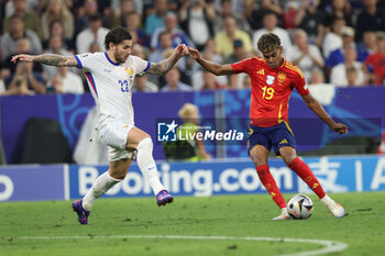 2024-07-09 - Munich , Germany 09.07.2024:Lamine Yamal of Spain, Theo Hernandez of France during the UEFA EURO 2024 semi-finals, football match between Spain vs France at Munich Football Allianz Arena - UEFA EURO 2024 - SEMIFINALS - SPAIN VS FRANCE  - UEFA EUROPEAN - SOCCER