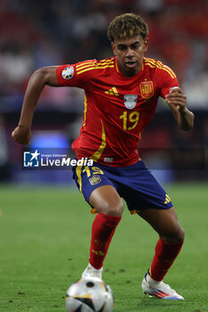 2024-07-09 - Munich , Germany 09.07.2024: Lamine Yamal of Spain during the UEFA EURO 2024 semi-finals, football match between Spain vs France at Munich Football Allianz Arena - UEFA EURO 2024 - SEMIFINALS - SPAIN VS FRANCE  - UEFA EUROPEAN - SOCCER