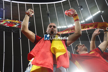 2024-07-09 - Munich , Germany 09.07.2024: Spanish fans celebrate the victory at the end during the UEFA EURO 2024 semi-finals, football match between Spain vs France at Munich Football Allianz Arena - UEFA EURO 2024 - SEMIFINALS - SPAIN VS FRANCE  - UEFA EUROPEAN - SOCCER