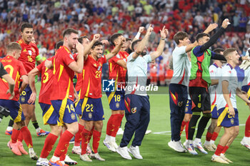 2024-07-09 - Munich , Germany 09.07.2024: Spanish players celebrate the victory at the end during the UEFA EURO 2024 semi-finals, football match between Spain vs France at Munich Football Allianz Arena - UEFA EURO 2024 - SEMIFINALS - SPAIN VS FRANCE  - UEFA EUROPEAN - SOCCER