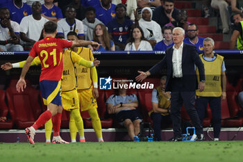 2024-07-09 - Munich , Germany 09.07.2024: Didier Deschamps coach of France during the UEFA EURO 2024 semi-finals, football match between Spain vs France at Munich Football Allianz Arena - UEFA EURO 2024 - SEMIFINALS - SPAIN VS FRANCE  - UEFA EUROPEAN - SOCCER