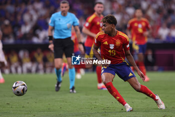 2024-07-09 - Munich , Germany 09.07.2024: Lamine Yamal of Spain during the UEFA EURO 2024 semi-finals, football match between Spain vs France at Munich Football Allianz Arena - UEFA EURO 2024 - SEMIFINALS - SPAIN VS FRANCE  - UEFA EUROPEAN - SOCCER