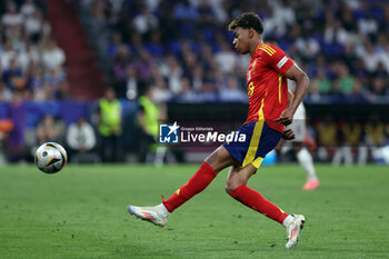 2024-07-09 - Munich , Germany 09.07.2024: Lamine Yamal of Spain during the UEFA EURO 2024 semi-finals, football match between Spain vs France at Munich Football Allianz Arena - UEFA EURO 2024 - SEMIFINALS - SPAIN VS FRANCE  - UEFA EUROPEAN - SOCCER