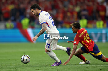 2024-07-09 - Munich , Germany 09.07.2024: Theo Hernandez of France, Lamine Yamal of Spain during the UEFA EURO 2024 semi-finals, football match between Spain vs France at Munich Football Allianz Arena - UEFA EURO 2024 - SEMIFINALS - SPAIN VS FRANCE  - UEFA EUROPEAN - SOCCER