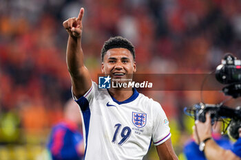 2024-07-10 - Ollie Watkins of England celebrates after the UEFA Euro 2024, Semi-finals football match between Netherlands and England on 10 July 2024 at Signal Iduna Park in Dortmund, Germany - FOOTBALL - EURO 2024 - 1/2 - NETHERLANDS V ENGLAND - UEFA EUROPEAN - SOCCER