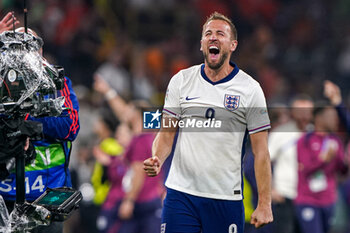 2024-07-10 - Harry Kane of England celebrates after the UEFA Euro 2024, Semi-finals football match between Netherlands and England on 10 July 2024 at Signal Iduna Park in Dortmund, Germany - FOOTBALL - EURO 2024 - 1/2 - NETHERLANDS V ENGLAND - UEFA EUROPEAN - SOCCER