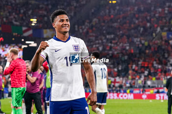 2024-07-10 - Ollie Watkins of England celebrates after the UEFA Euro 2024, Semi-finals football match between Netherlands and England on 10 July 2024 at Signal Iduna Park in Dortmund, Germany - FOOTBALL - EURO 2024 - 1/2 - NETHERLANDS V ENGLAND - UEFA EUROPEAN - SOCCER