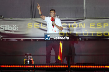 2024-07-15 - Spanish player Alvaro Morata seen raising the trophy during the celebration of the Spanish national football team for the victory of the UEFA Euro 2024 title at Plaza de Cibeles on May 12, 2024 in Madrid, Spain. - SPAIN CELEBRATION UEFA EURO 2024 WIN - UEFA EUROPEAN - SOCCER