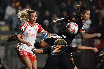 2024-01-24 - Linda Dallmann of FC Bayern Munchen and Elena Linari of A.S. Roma Women during the day 5 Group C of the UEFA Women's Champions League between A.S. Roma vs F.C. Bayern Munchen, 24 January 2024 at the Stadio Tre Fontane in Rome, Italy. - AS ROMA VS FC BAYERN MüNCHEN - UEFA CHAMPIONS LEAGUE WOMEN - SOCCER