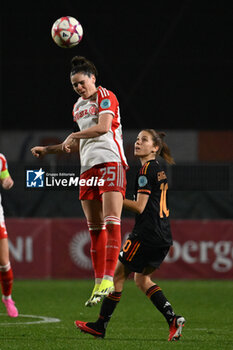 2024-01-24 - Sarah Zadrazil of FC Bayern Munchen and Manuela Giugliano of A.S. Roma Women during the day 5 Group C of the UEFA Women's Champions League between A.S. Roma vs F.C. Bayern Munchen, 24 January 2024 at the Stadio Tre Fontane in Rome, Italy. - AS ROMA VS FC BAYERN MüNCHEN - UEFA CHAMPIONS LEAGUE WOMEN - SOCCER