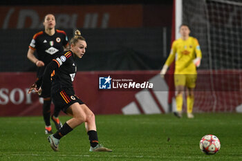 2024-01-24 - Giada Greggi of A.S. Roma Women during the day 5 Group C of the UEFA Women's Champions League between A.S. Roma vs F.C. Bayern Munchen, 24 January 2024 at the Stadio Tre Fontane in Rome, Italy. - AS ROMA VS FC BAYERN MüNCHEN - UEFA CHAMPIONS LEAGUE WOMEN - SOCCER