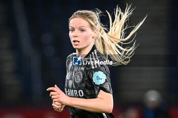 2024-01-24 - Nadine NOORDAM of Amsterdam during the UEFA Women's Champions League, Group C football match between Paris Saint-Germain and AFC Ajax on January 24, 2024 at Parc des Princes stadium in Paris, France - FOOTBALL - WOMEN'S CHAMPIONS LEAGUE - PARIS SG V AJAX - UEFA CHAMPIONS LEAGUE WOMEN - SOCCER