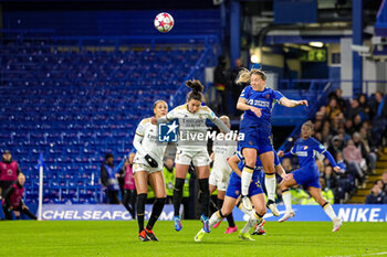 2024-01-25 - Fran Kirby (14) of Chelsea and Ivana Andrés of Real Madrid during the UEFA Women's Champions League, Group D football match between Chelsea and Real Madrid on 24 January 2024 at Stamford Bridge in London, England - FOOTBALL - WOMEN'S CHAMPIONS LEAGUE - CHELSEA V REAL MADRID - UEFA CHAMPIONS LEAGUE WOMEN - SOCCER