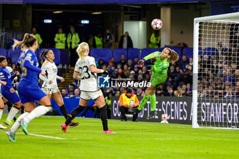 2024-01-25 - Mylene Chavas (13) of Real Madrid punches clear during the UEFA Women's Champions League, Group D football match between Chelsea and Real Madrid on 24 January 2024 at Stamford Bridge in London, England - FOOTBALL - WOMEN'S CHAMPIONS LEAGUE - CHELSEA V REAL MADRID - UEFA CHAMPIONS LEAGUE WOMEN - SOCCER
