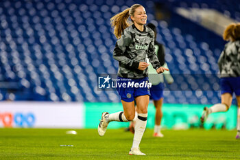 2024-01-25 - Melanie Leupolz (8) of Chelsea warms up during the UEFA Women's Champions League, Group D football match between Chelsea and Real Madrid on 24 January 2024 at Stamford Bridge in London, England - FOOTBALL - WOMEN'S CHAMPIONS LEAGUE - CHELSEA V REAL MADRID - UEFA CHAMPIONS LEAGUE WOMEN - SOCCER