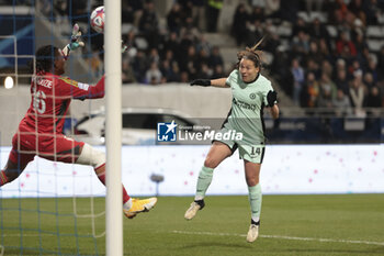 2024-01-30 - Fran Kirby of Chelsea scores her goal against goalkeeper of Paris FC Chiamaka Nnadozie during the UEFA Women's Champions League, Group D football match between Paris FC and Chelsea on January 30, 2024 at Sebastien Charlety stadium in Paris, France - FOOTBALL - WOMEN'S CHAMPIONS LEAGUE - PARIS FC V CHELSEA - UEFA CHAMPIONS LEAGUE WOMEN - SOCCER