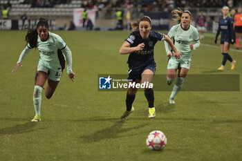 2024-01-30 - Ashley Lawrence of Chelsea, Gaetane Thiney of Paris FC during the UEFA Women's Champions League, Group D football match between Paris FC and Chelsea on January 30, 2024 at Sebastien Charlety stadium in Paris, France - FOOTBALL - WOMEN'S CHAMPIONS LEAGUE - PARIS FC V CHELSEA - UEFA CHAMPIONS LEAGUE WOMEN - SOCCER