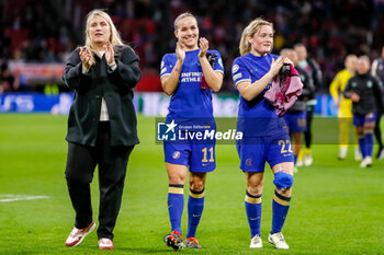 2024-03-19 - Head Coach Emma Hayes, Guro Reiten and Erin Cuthbert of Chelsea celebrate the win during the UEFA Women's Champions League, Quarter-finals, 1st leg football match between AFC Ajax and Chelsea FC on March 19, 2024 at Johan Cruijff ArenA in Amsterdam, Netherlands - FOOTBALL - WOMEN'S CHAMPIONS LEAGUE - AJAX V CHELSEA - UEFA CHAMPIONS LEAGUE WOMEN - SOCCER