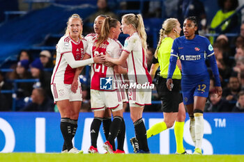 2024-03-27 - Ajax’s Chasity Grant celebrates her goal 1-1 with teammates during the UEFA Women's Champions League, Quarter-finals, 2nd leg football match between Chelsea FC and AFC Ajax on 27 March 2024 at Stamford Bridge in London, England - FOOTBALL - WOMEN'S CHAMPIONS LEAGUE - CHELSEA V AJAX - UEFA CHAMPIONS LEAGUE WOMEN - SOCCER