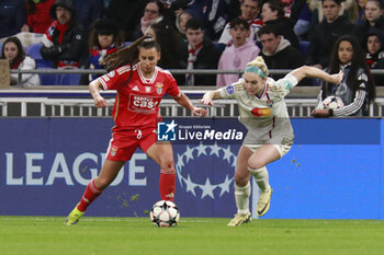 2024-03-27 - Catarina AMADO of Benfica and Ellie CARPENTER of Lyon during the UEFA Women's Champions League, Quarter-finals, 2nd leg football match between Olympique Lyonnais and SL Benfica on March 27, 2024 at Groupama stadium in Decines-Charpieu near Lyon, France - FOOTBALL - WOMEN'S CHAMPIONS LEAGUE - LYON V BENFICA - UEFA CHAMPIONS LEAGUE WOMEN - SOCCER