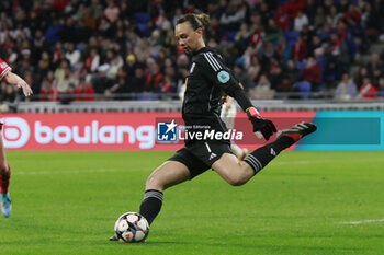 2024-03-27 - Christiane ENDLER of Lyon during the UEFA Women's Champions League, Quarter-finals, 2nd leg football match between Olympique Lyonnais and SL Benfica on March 27, 2024 at Groupama stadium in Decines-Charpieu near Lyon, France - FOOTBALL - WOMEN'S CHAMPIONS LEAGUE - LYON V BENFICA - UEFA CHAMPIONS LEAGUE WOMEN - SOCCER