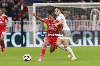 2024-03-27 - Marie ALIDOU of Benfica and Delphine CASCARINO of Lyon during the UEFA Women's Champions League, Quarter-finals, 2nd leg football match between Olympique Lyonnais and SL Benfica on March 27, 2024 at Groupama stadium in Decines-Charpieu near Lyon, France - FOOTBALL - WOMEN'S CHAMPIONS LEAGUE - LYON V BENFICA - UEFA CHAMPIONS LEAGUE WOMEN - SOCCER