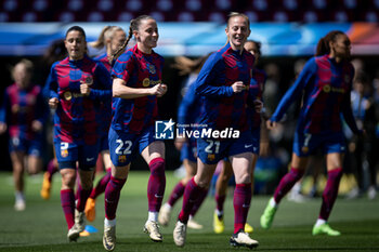2024-04-20 - Ona Batlle (FC Barcelona) and Keira Walsh (FC Barcelona) warm up during a Women's UEFA Champions League first-leg semifinal match between FC Barcelona and Chelsea Women at Estadi Olimpic Lluis Companys, in Barcelona, ,Spain on April 20, 2024. Photo by Felipe Mondino - WUCL SEMIFINAL 1º LEG - FC BARCELONA - CHELSEA WOMEN - UEFA CHAMPIONS LEAGUE WOMEN - SOCCER