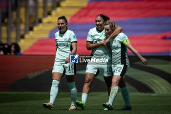 2024-04-20 - Erin Cuthbert (Chelsea Women) celebrates after scoring her team's goal during a Women's UEFA Champions League first-leg semifinal match between FC Barcelona and Chelsea Women at Estadi Olimpic Lluis Companys, in Barcelona, ,Spain on April 20, 2024. Photo by Felipe Mondino - WUCL SEMIFINAL 1º LEG - FC BARCELONA - CHELSEA WOMEN - UEFA CHAMPIONS LEAGUE WOMEN - SOCCER